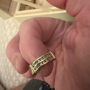 14k gold pinky ring yellow & white gold i think its a size 4 14 diamonds